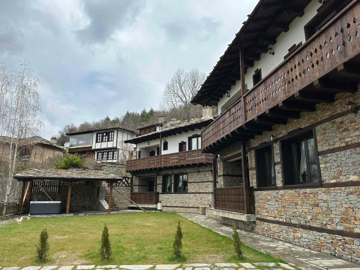 Къщи За Гости Неси Lešten Exteriér fotografie